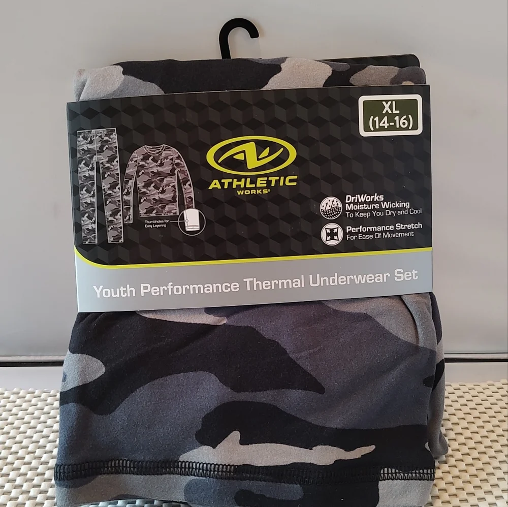 Youth Performance Thermal Underwear Set Athletic Works Black/Grey NWT